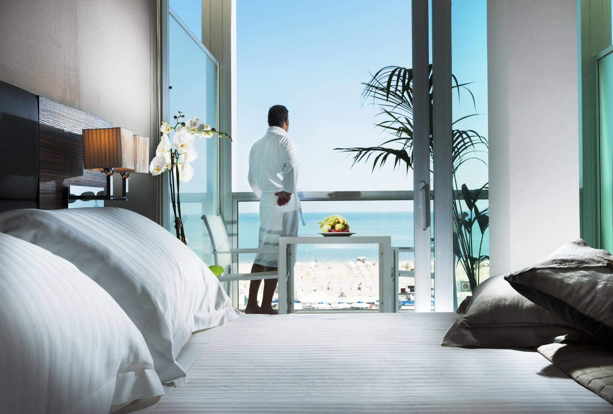 Waldorf Suite Hotel Rimini Eksteriør billede