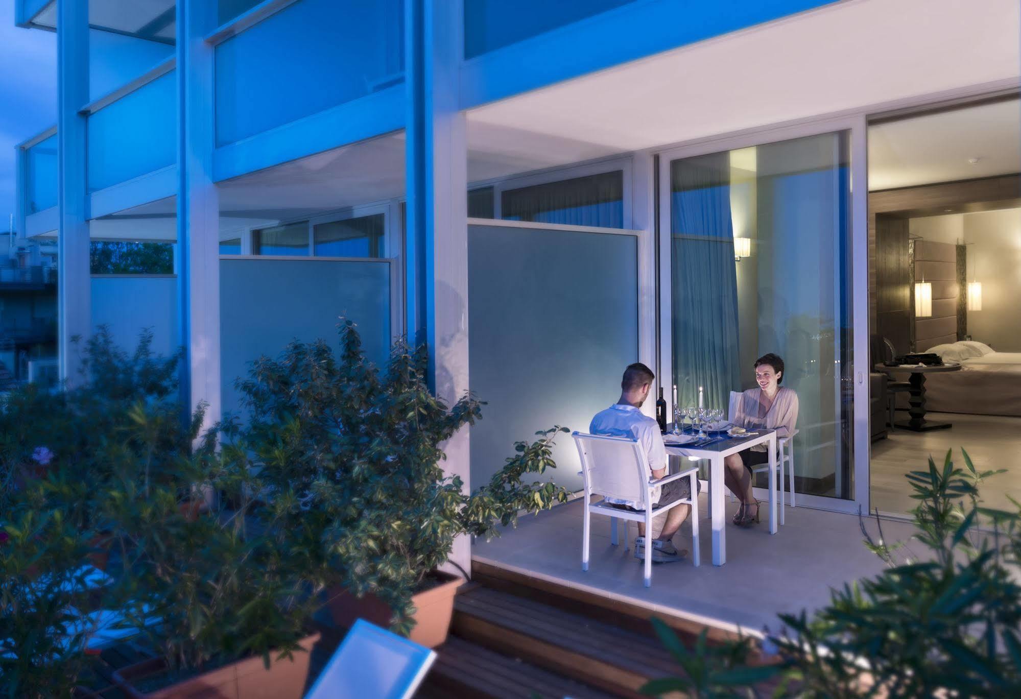 Waldorf Suite Hotel Rimini Eksteriør billede
