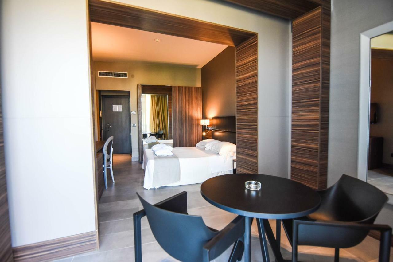 Waldorf Suite Hotel Rimini Eksteriør billede